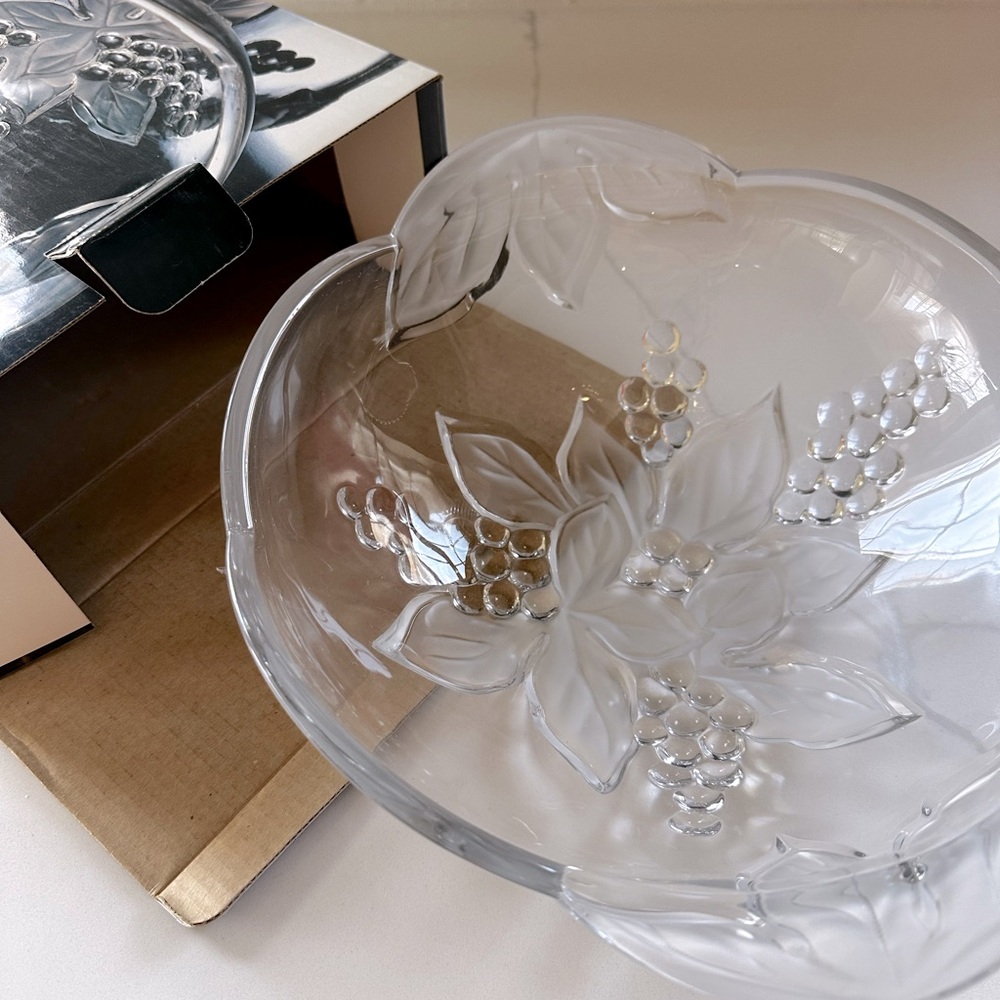 Elegant Glass Floral Bowl, NWT, New in Box, 12 inch,thick frosted & clear glass